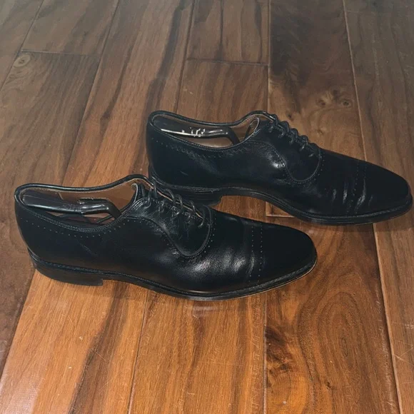 Elegant Black Allen Edmonds Vernon Men's Oxford Shoes - Picture 3 of 8